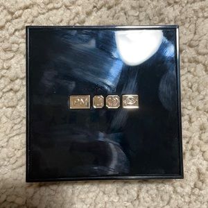Pat McGrath Labs eye shadow Palette